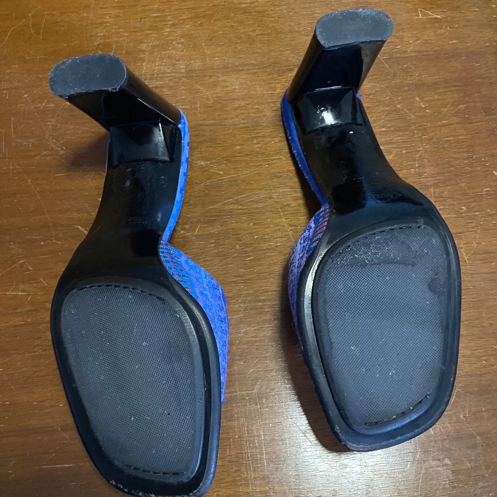 Tapestry Slides - image 1